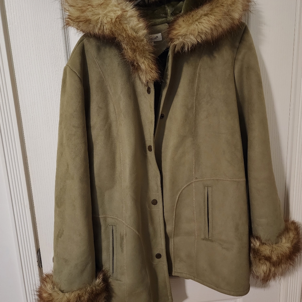 Green vintage winter coat